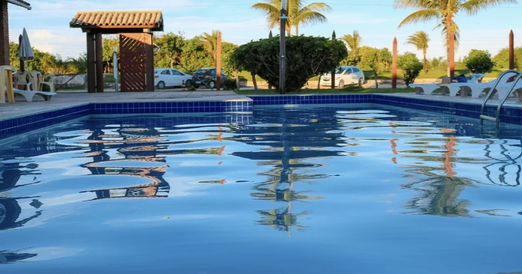 sueds-cabralia-piscina