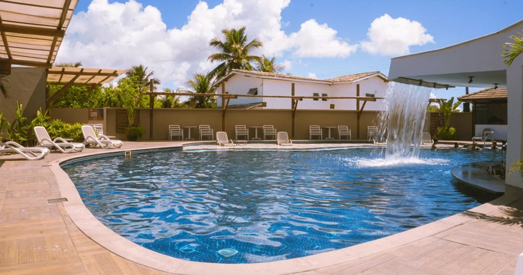 sueds-plaza-piscina